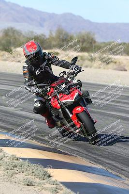 media/Dec-04-2025-Racers Edge (Thu) [[5ebc9f124d]]/3-B Group/3-Session 2 (Turn 7 Inside)/